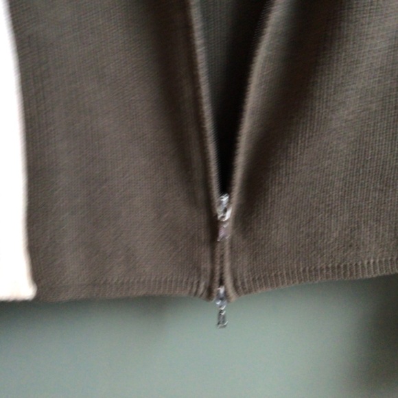 Ladies Full Zip sweater olive green with cream and tan panels size large - Picture 3 of 8